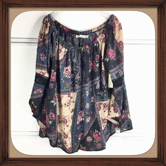 Liberty Love Tops - Liberty Love Bell Sleeve Chiffon Blouse NWT Size2X